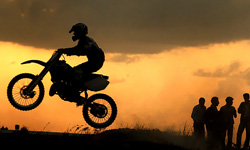 مسابقات موتورسواری تایم‌تریل در منطقه آزاد ارس برگزار می‌شود